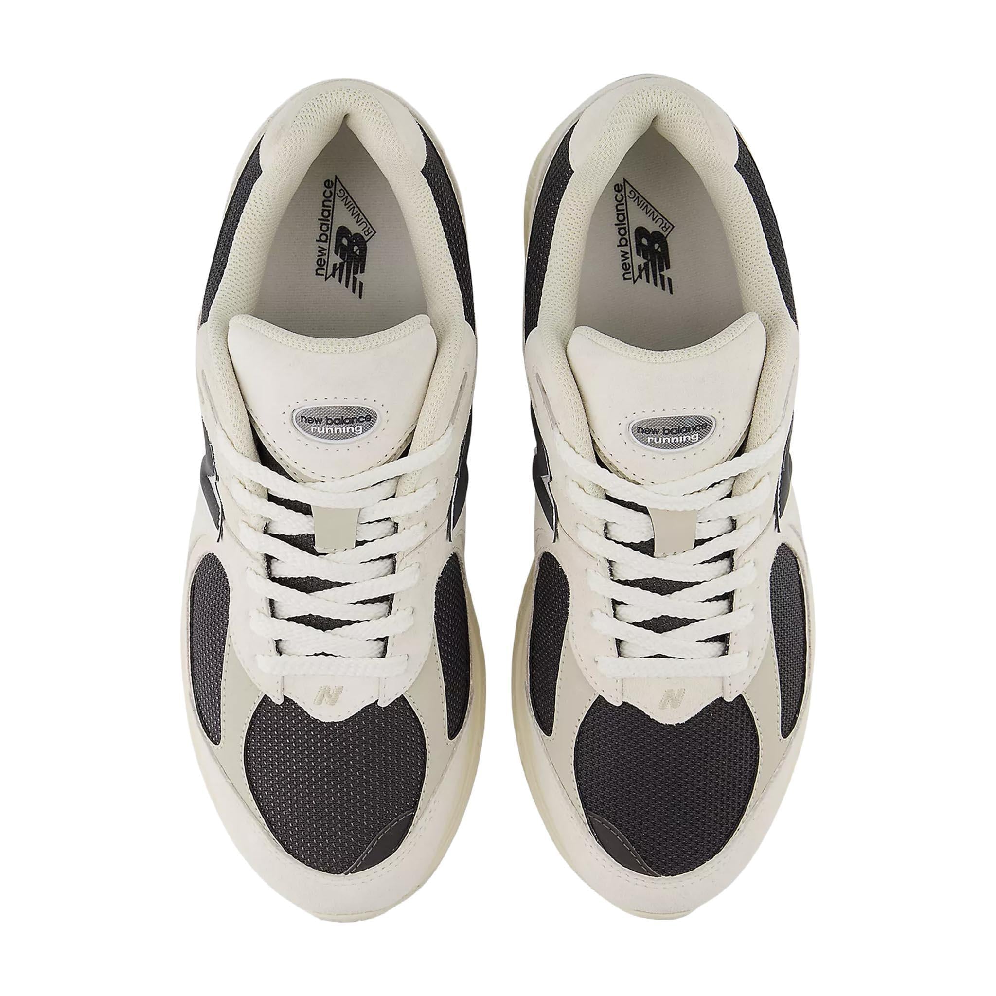 New Balance U2002 in Cream - BlackNew BaanceDPUS Designer Outlet19868640462241.5New Balance U2002 in Cream - Black
