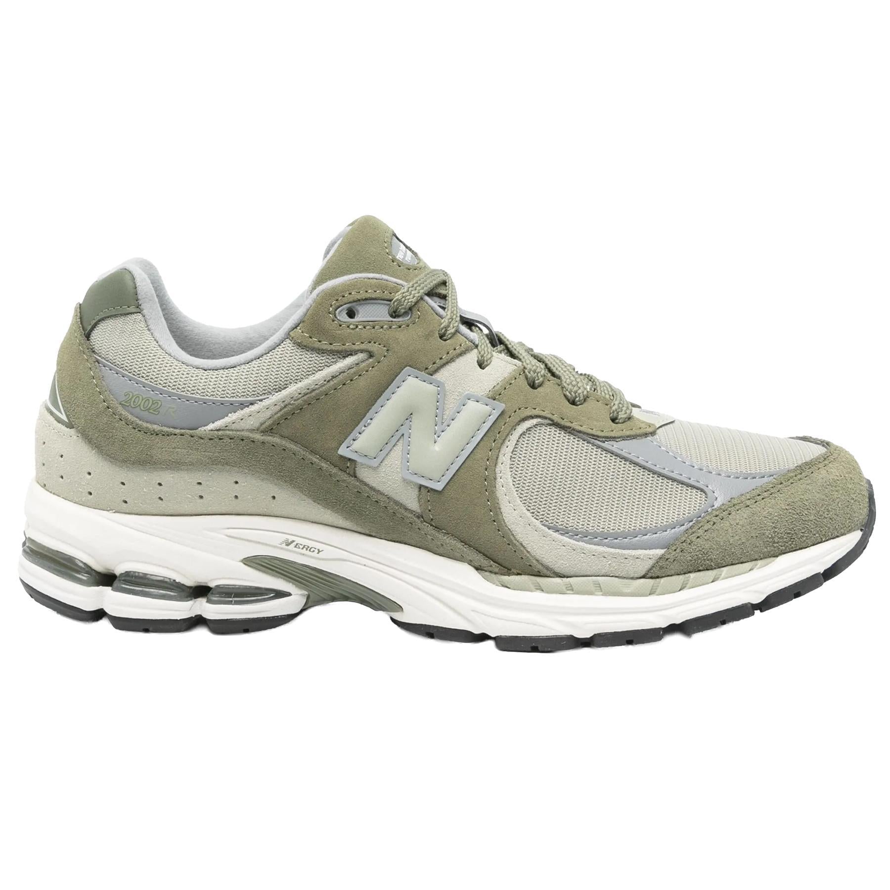 New Balance U2002 in Green - SandNew BaanceDPUS Designer Outlet19796804782340New Balance U2002 in Green - Sand
