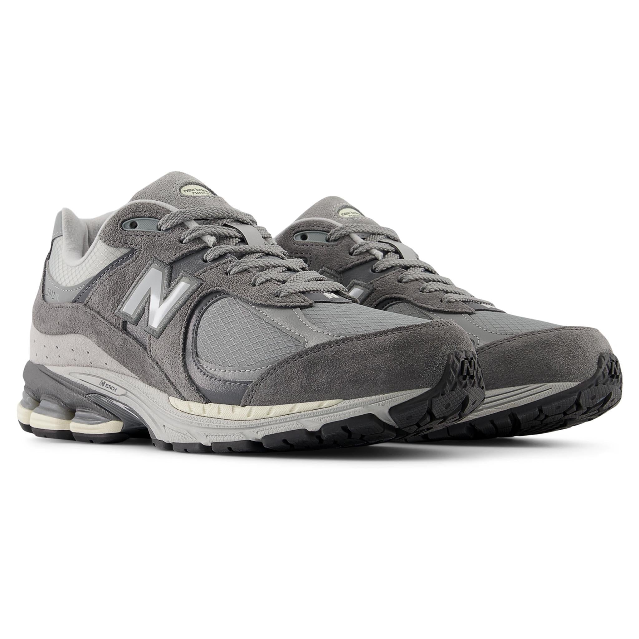 New Balance U2002 in GreyNew BaanceDPUS Designer Outlet19796804446440New Balance U2002 in Grey