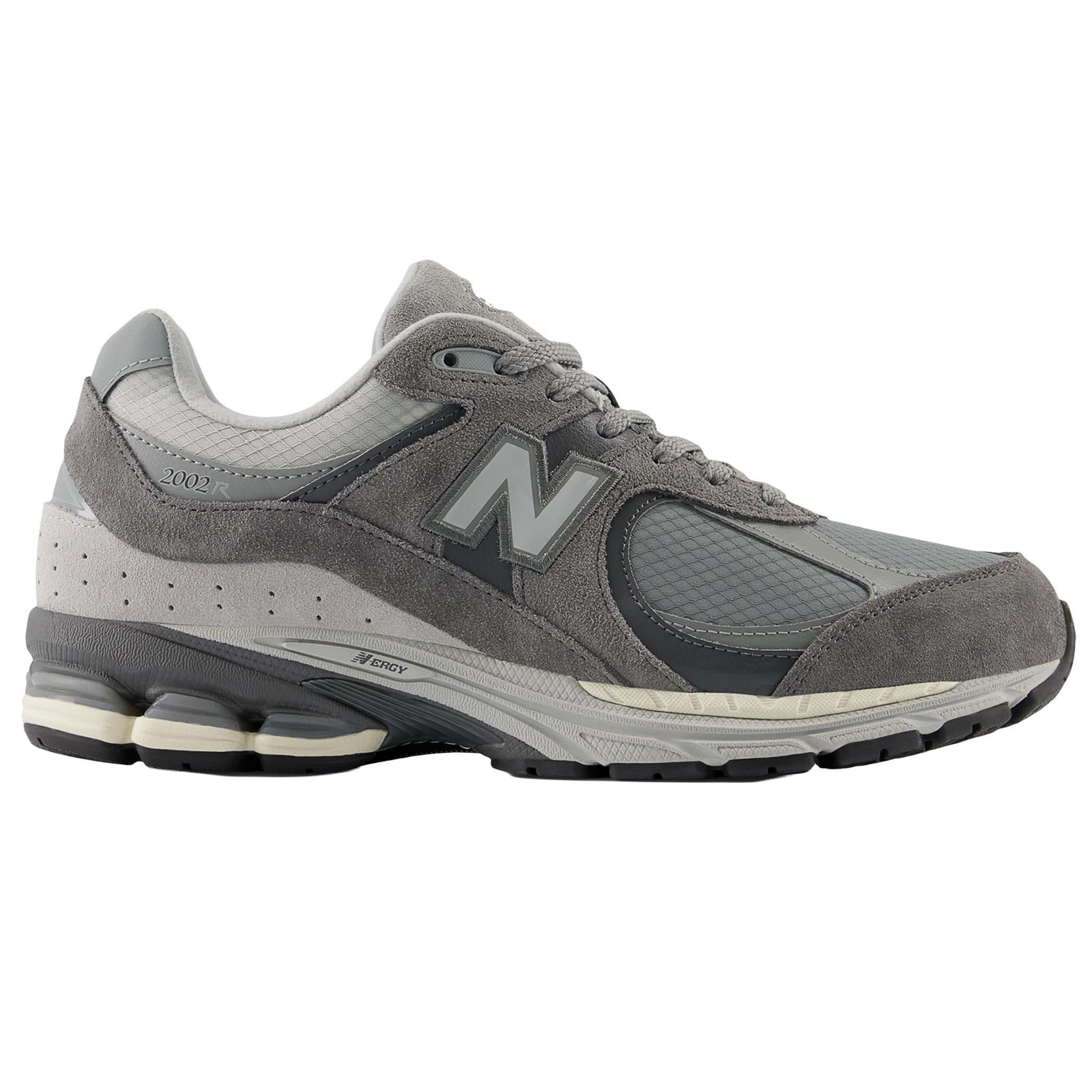 New Balance U2002 in GreyNew BaanceDPUS Designer Outlet19796804446440New Balance U2002 in Grey