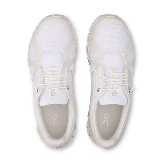 On Running Cloud 6 in White - WhiteShoesOn RunningDPUS Designer Outlet761553719338042On Running Cloud 6 in White - White