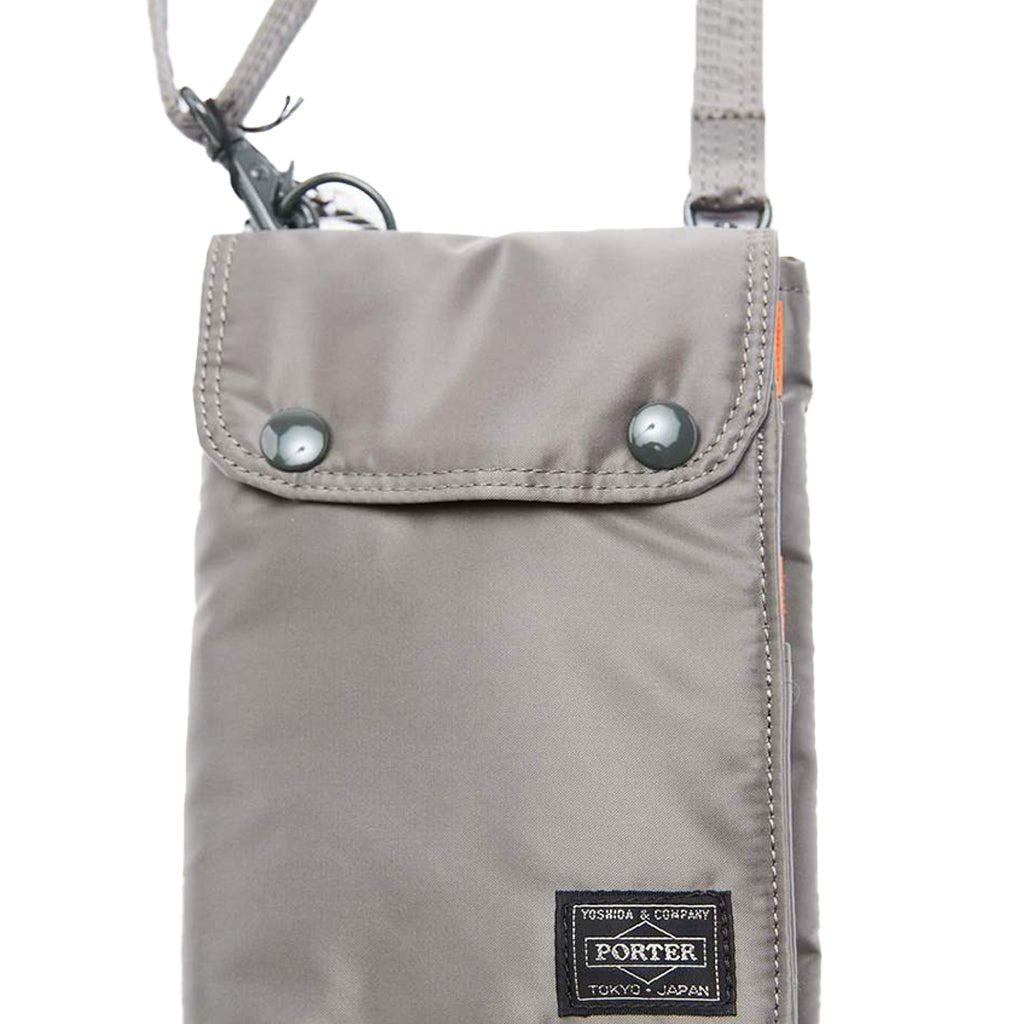 Porter Yoshida & Co Tanker Travel CaseBagsPorter Yoshida & CoDPUS Designer Outlet622-68334-111569994000001SilverPorter Yoshida & Co Tanker Travel Case