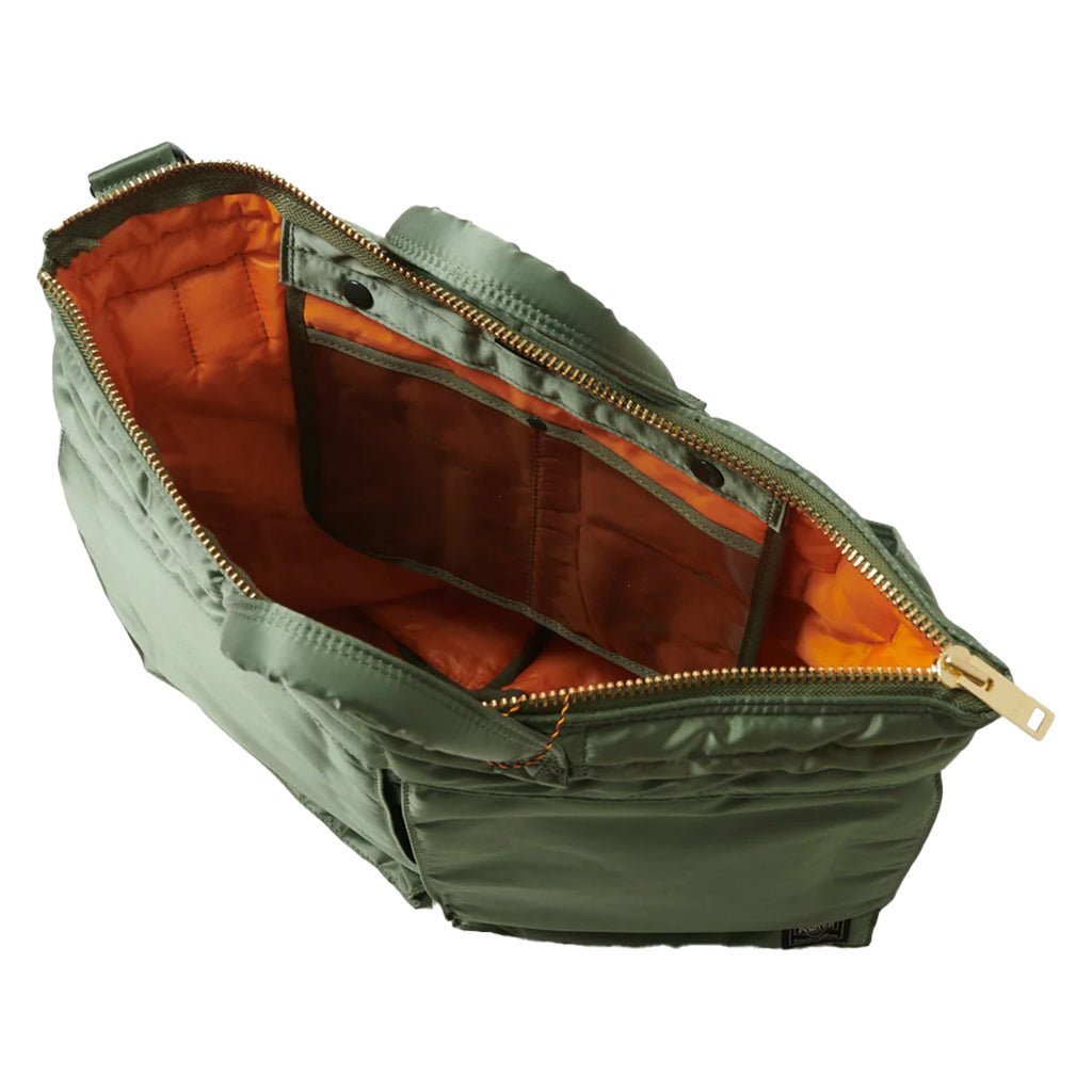 Porter Yoshida & Co Unit 2 Way Helmet BagPorter Yoshida & CoDPUS Designer Outlet622-68332-304582749447026OlivePorter Yoshida & Co Unit 2 Way Helmet Bag
