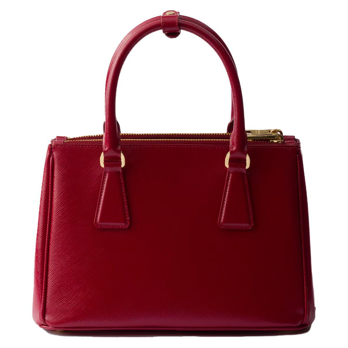 Prada Galleria Medium Bag in RedBagsPradaDPUS Designer Outlet330253Prada Galleria Medium Bag in Red