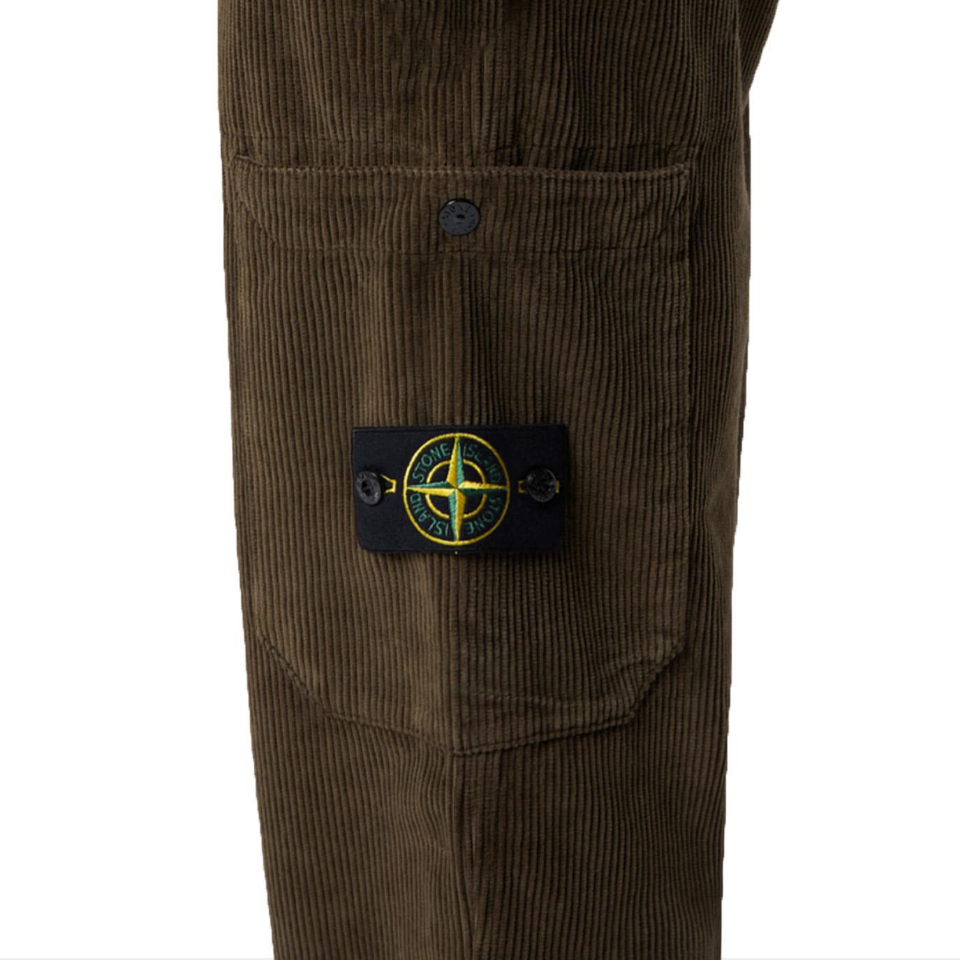 Stone Island Cotton Corduroy 800 Regular Fit Trousers in Military GreenTrousersStone IslandDPUS Designer Outlet805381344360330Stone Island Cotton Corduroy 800 Regular Fit Trousers in Military Green