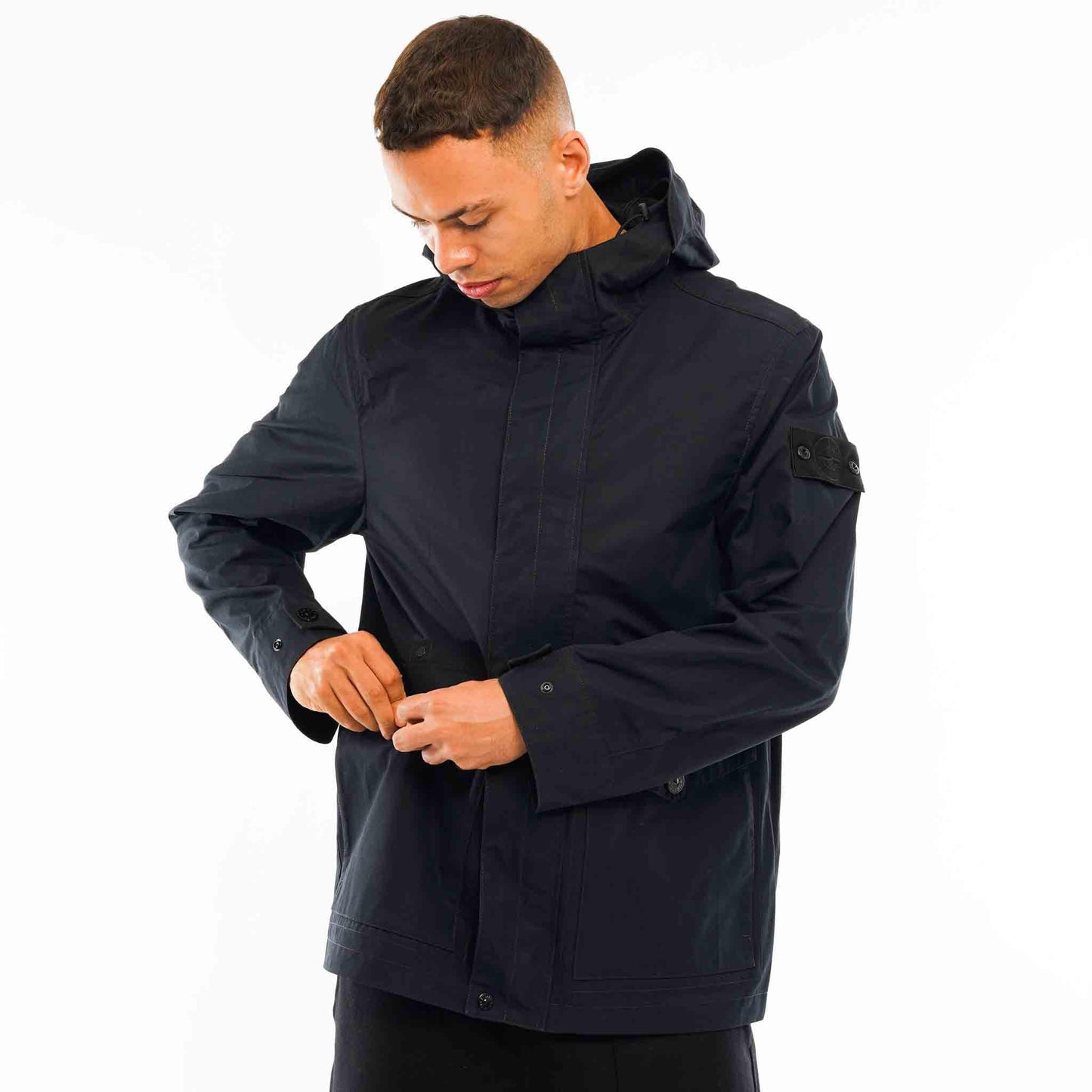 Stone Island Ghost Piece Weatherproof Cotton Canvas in BlackCoats & JacketsStone IslandDPUS Designer Outlet8053813018863MStone Island Ghost Piece Weatherproof Cotton Canvas in Black