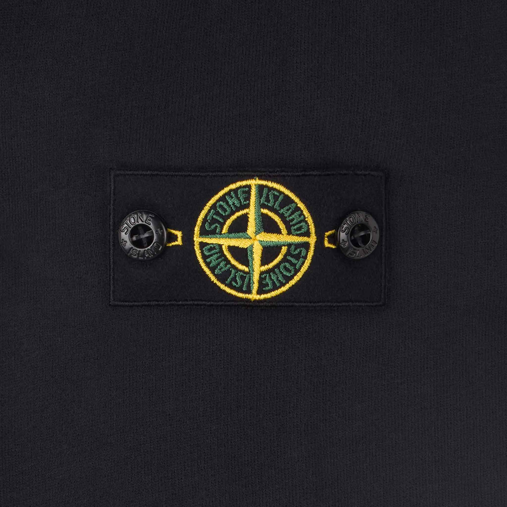 Stone Island Junior Cotton Fleece Crewneck Sweatshirt in BlackSweatshirtsStone Island JuniorDPUS Designer Outlet80562460282638Stone Island Junior Cotton Fleece Crewneck Sweatshirt in Black