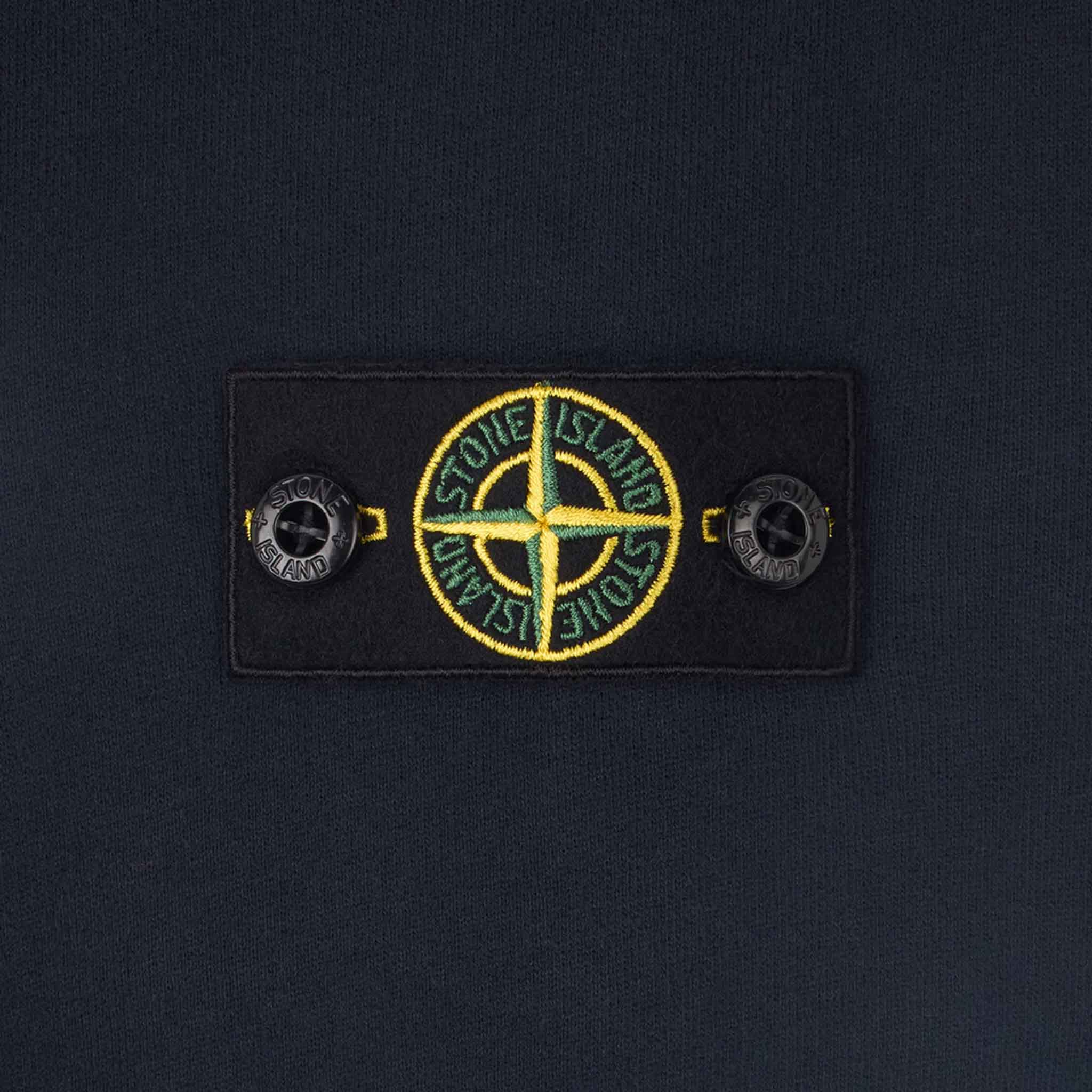 Stone Island Junior Cotton Fleece Crewneck Sweatshirt in Navy BlueSweatshirtsStone Island JuniorDPUS Designer Outlet80562460281888Stone Island Junior Cotton Fleece Crewneck Sweatshirt in Navy Blue