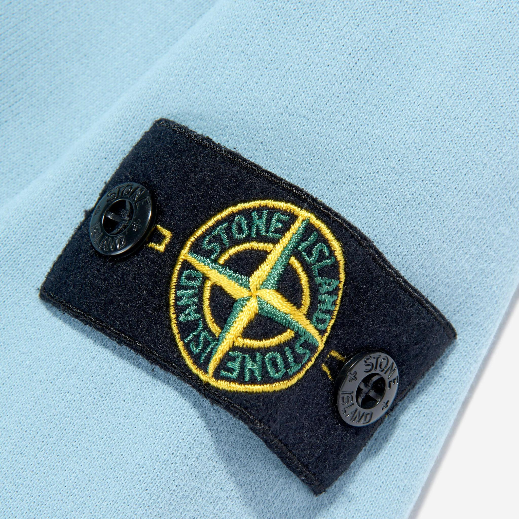 Stone Island Junior Cotton Fleece Hooded Sweatshirt in Dust BlueHoodies & Zip - UpsStone Island JuniorDPUS Designer Outlet8053813523619AGE 8Stone Island Junior Cotton Fleece Hooded Sweatshirt in Dust Blue
