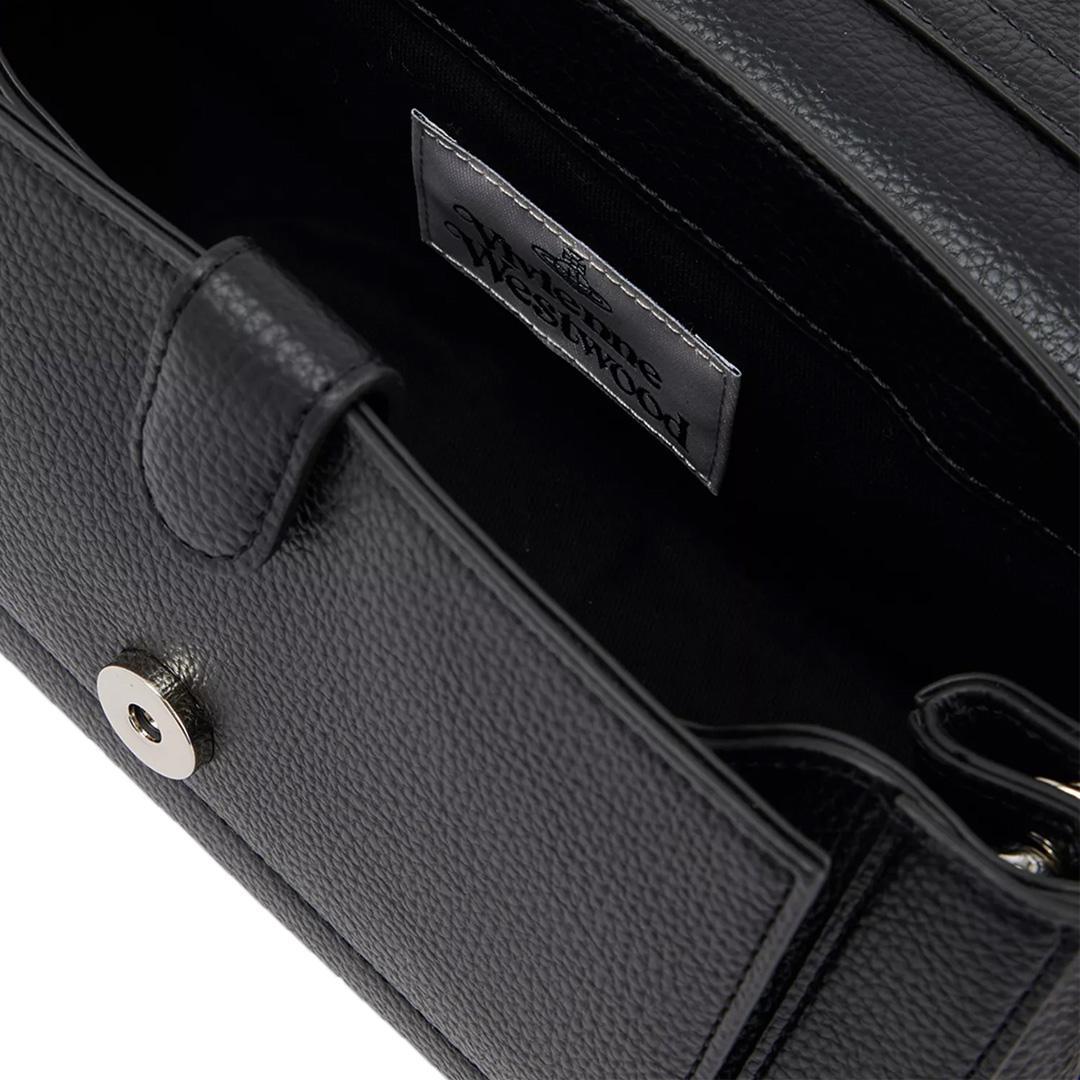 Vivienne Westwood Hazel Medium Handbag in BlackVivienne WestwoodDPUS Designer Outlet8050889911074Vivienne Westwood Hazel Medium Handbag in Black