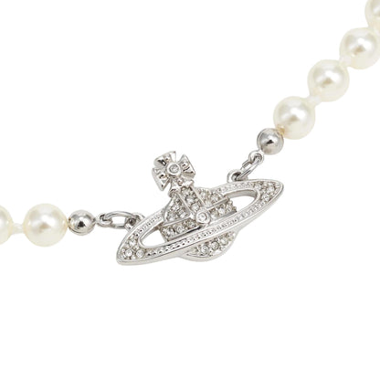 Vivienne Westwood Man. Mini Bas Relief Pearl in Platinum / Cream Pearl / Crystal CrystalJewelleryVivienne WestwoodDPUS Designer Outlet8050889135982Vivienne Westwood Man. Mini Bas Relief Pearl in Platinum / Cream Pearl / Crystal Crystal