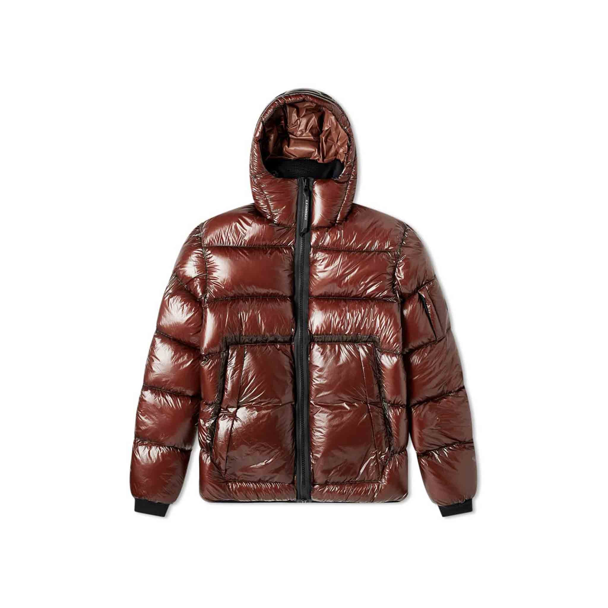 A contemporary take on the classic down jacket with an adjustable hem and hood, and characteristic kangaroo pockets on the front. C.P. Company Lens detail is featured on the sleeve pocket. The D.D. Shell Ripstop range uses an opaque seven denier nylon outer shell and this finer uncoated nylon, coupled with the Direct Down injection process, makes the garment even softer and emphasises the motivation for the continued use of down garments.