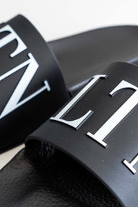 Valentino VLTN Sliders In Black & White